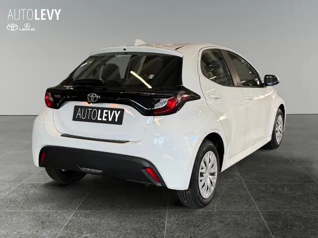 Toyota Yaris view 6