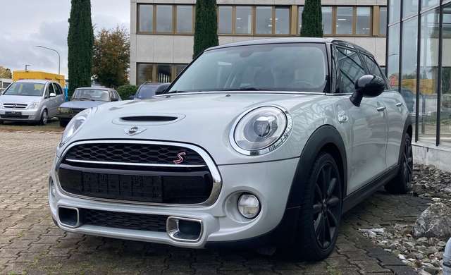 MINI Cooper SD COOPER SD Mini 5-trg. Navi Automatik PDC LED