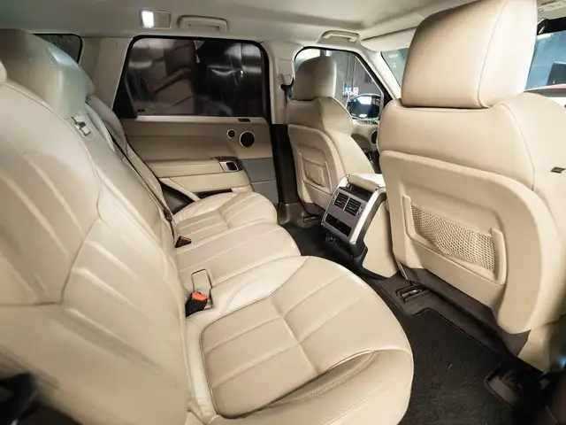 Land Rover Range Rover Sport view 15
