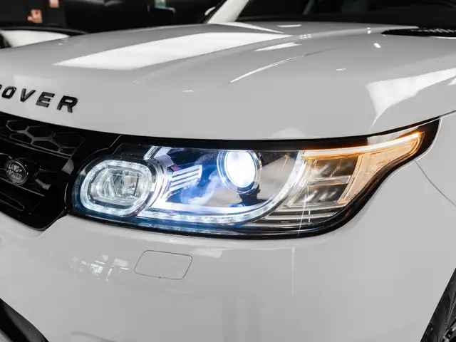 Land Rover Range Rover Sport view 13