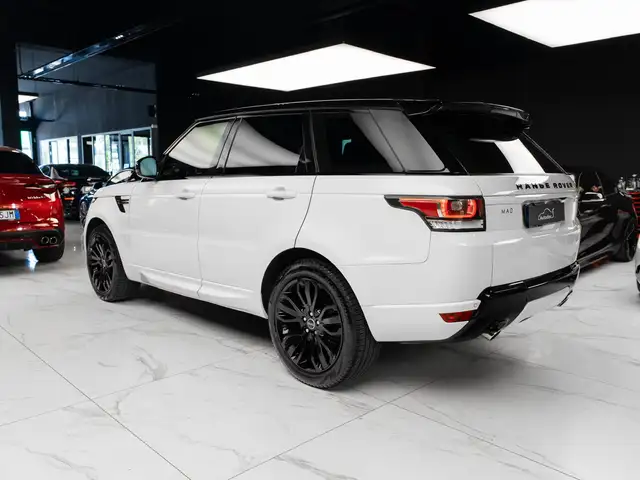 Land Rover Range Rover Sport view 5