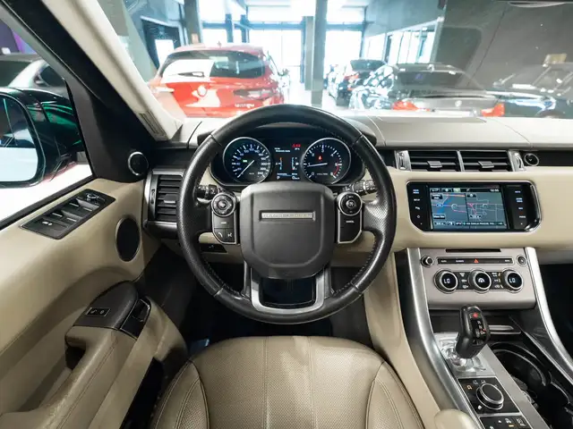 Land Rover Range Rover Sport view 9