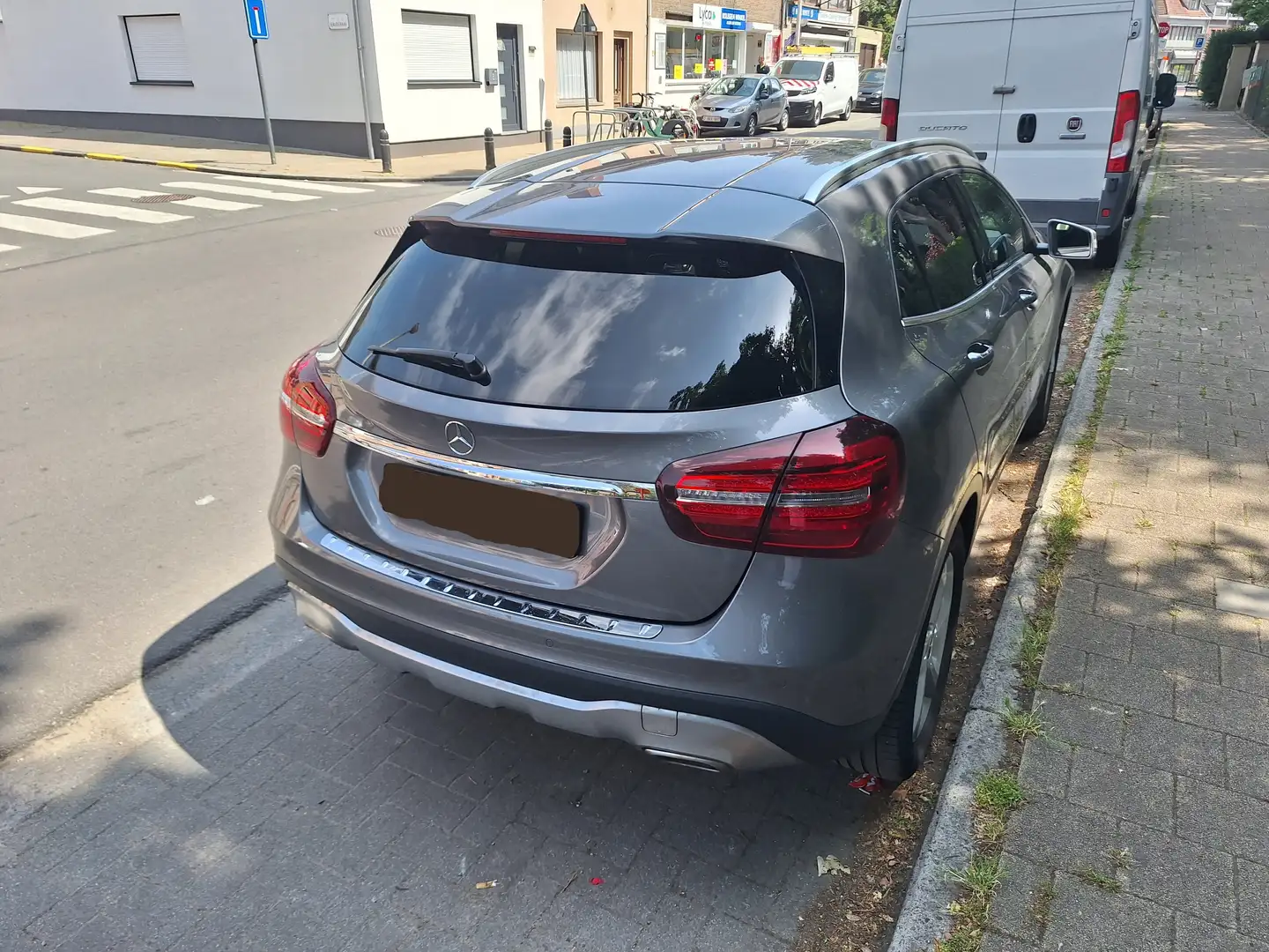 Mercedes-Benz GLA 200 GLA 200 d Gris - 1