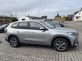 BMW X1 20dxA +NAVI+SPORTSITZ+LED+SHZ+LHZ+CAM+FLA+ Silber - thumbnail 4