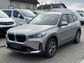 BMW X1 20dxA +NAVI+SPORTSITZ+LED+SHZ+LHZ+CAM+FLA+ Silber - thumbnail 1