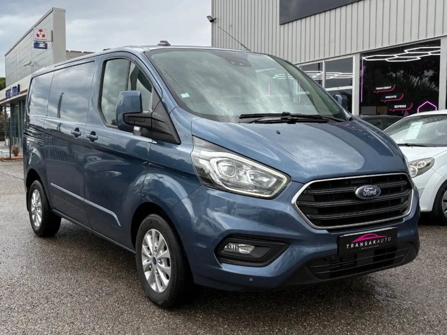 Ford Transit CUSTOM FOURGON LIMITED 2.0 130 ch ~ Caméra de recul ~ Sièges chauffants ~ Carplay ~ Régulateur/Limiteur de vitesse ~ Révi Bleu - 1