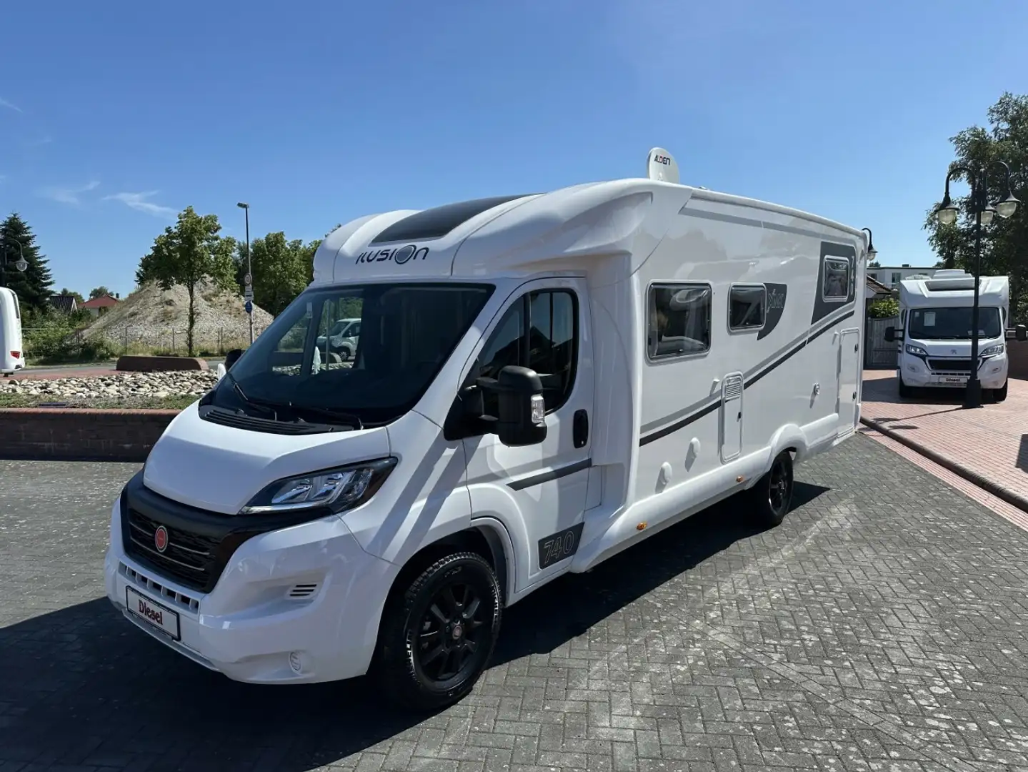 Overig T740 XMK +UNBENUTZT+Einzelbett+TV+Solar+Kamera+Hub Wit - 2