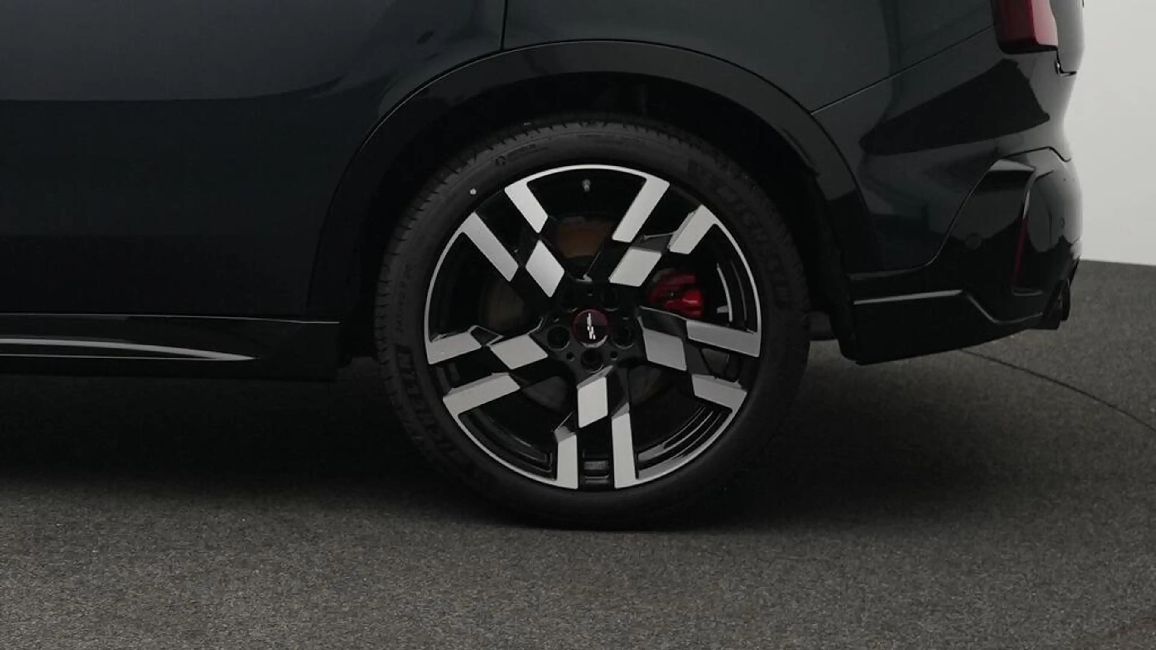 MINI JCW Countryman All4 John Cooper Works Trim — photo 10
