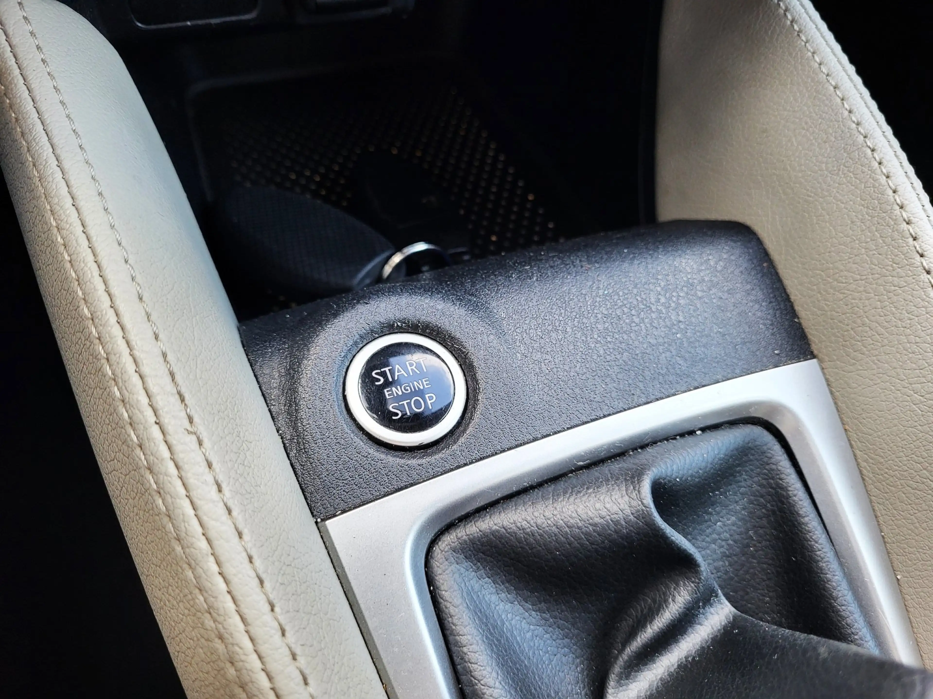 Nissan Micra 1.0 IG-T Tekna / Stoelverwarming / Climate Control — photo 19