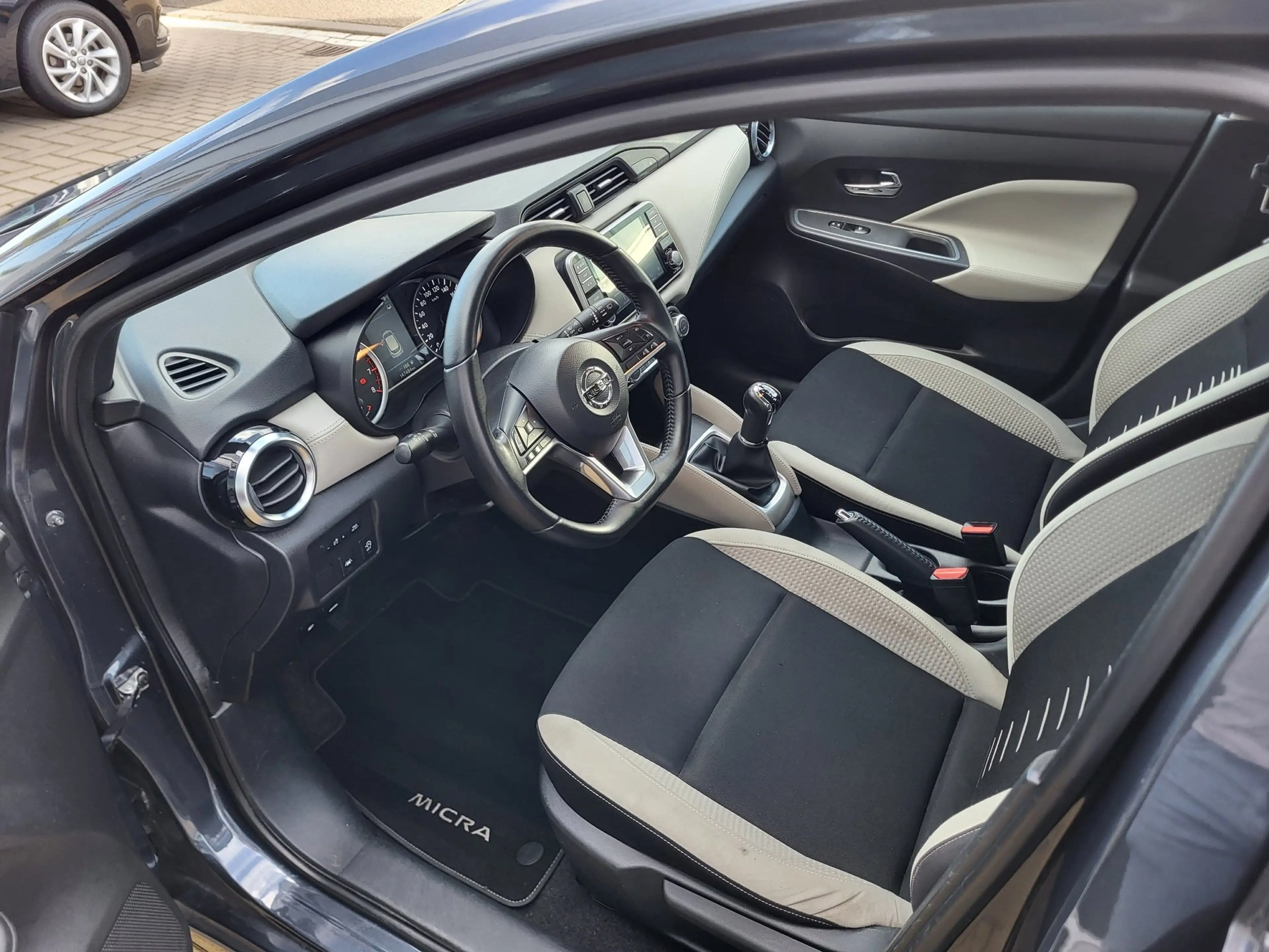 Nissan Micra 1.0 IG-T Tekna / Stoelverwarming / Climate Control — photo 8