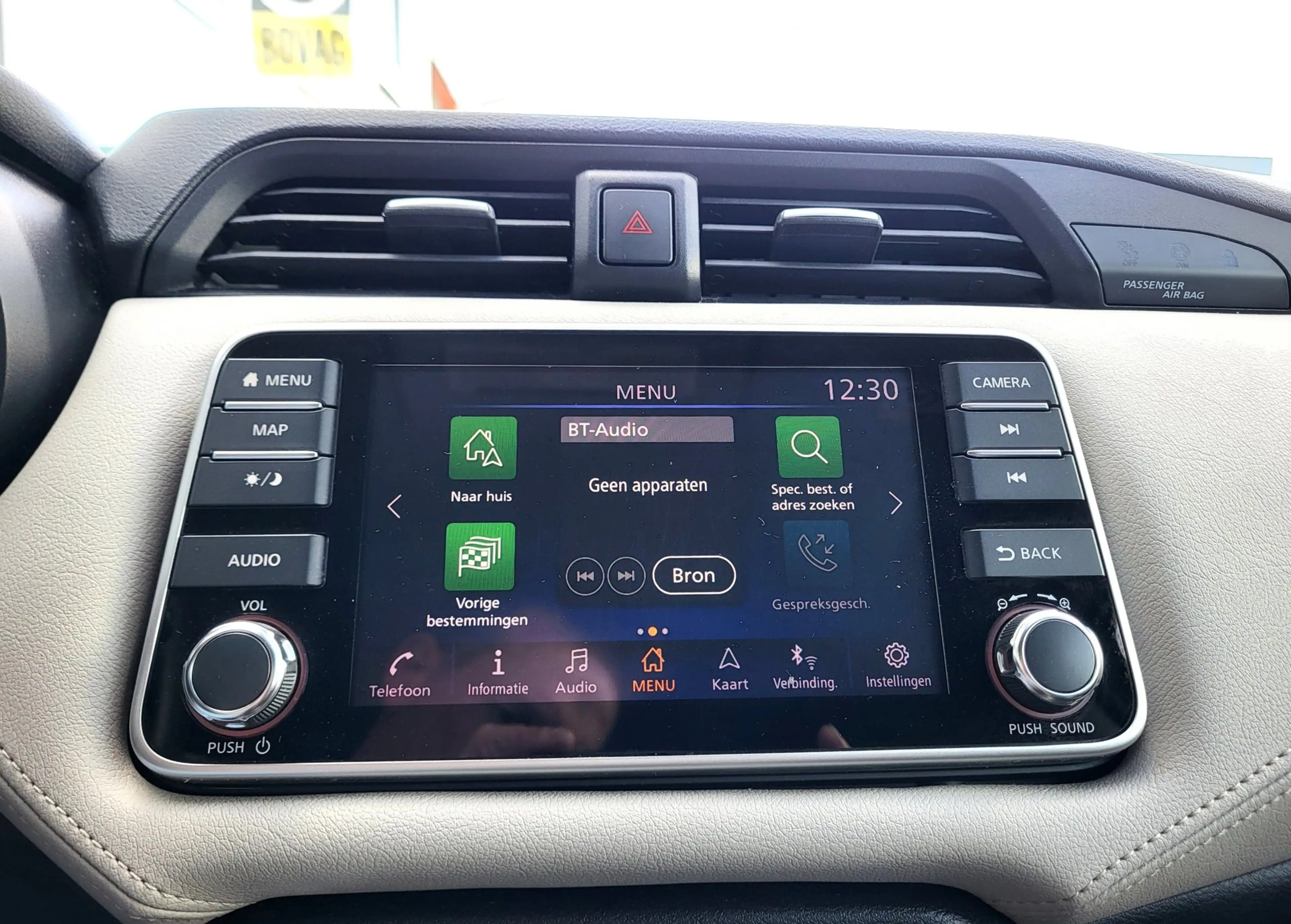 Nissan Micra 1.0 IG-T Tekna / Stoelverwarming / Climate Control — photo 17