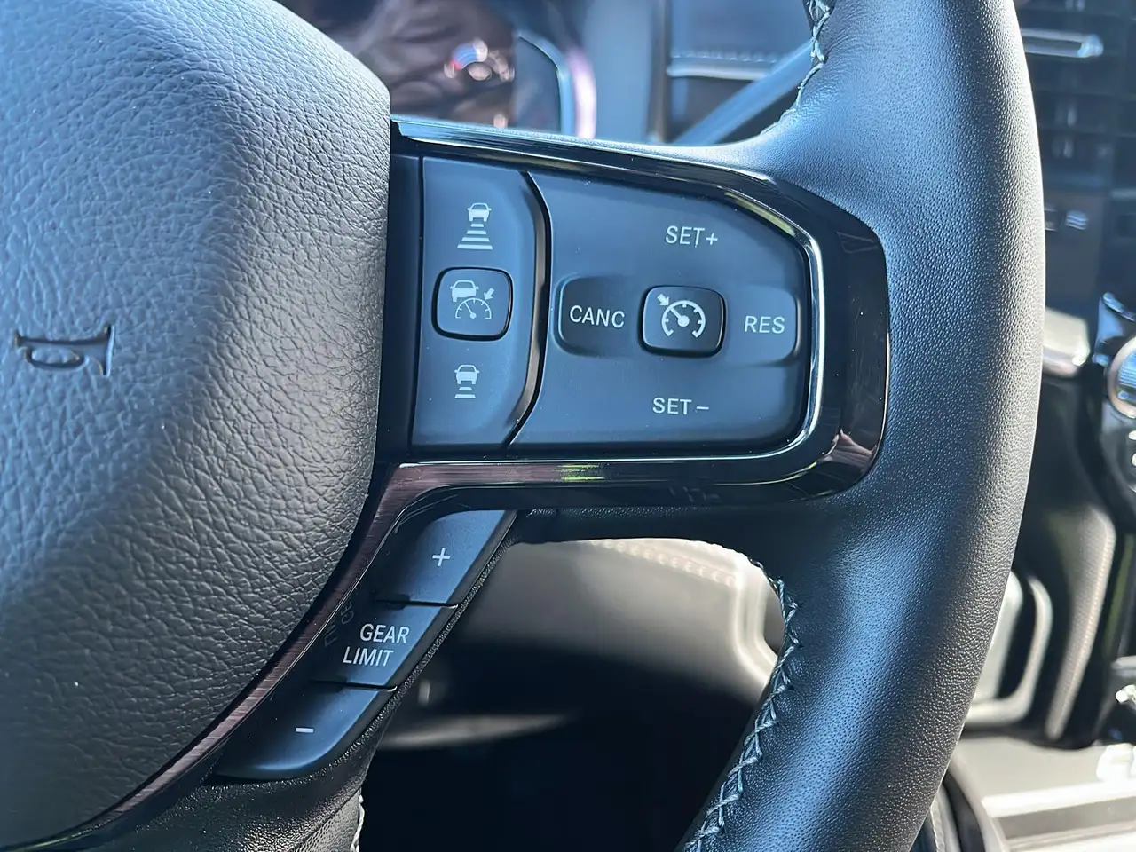 RAM 3500 снимка RAM 3500
