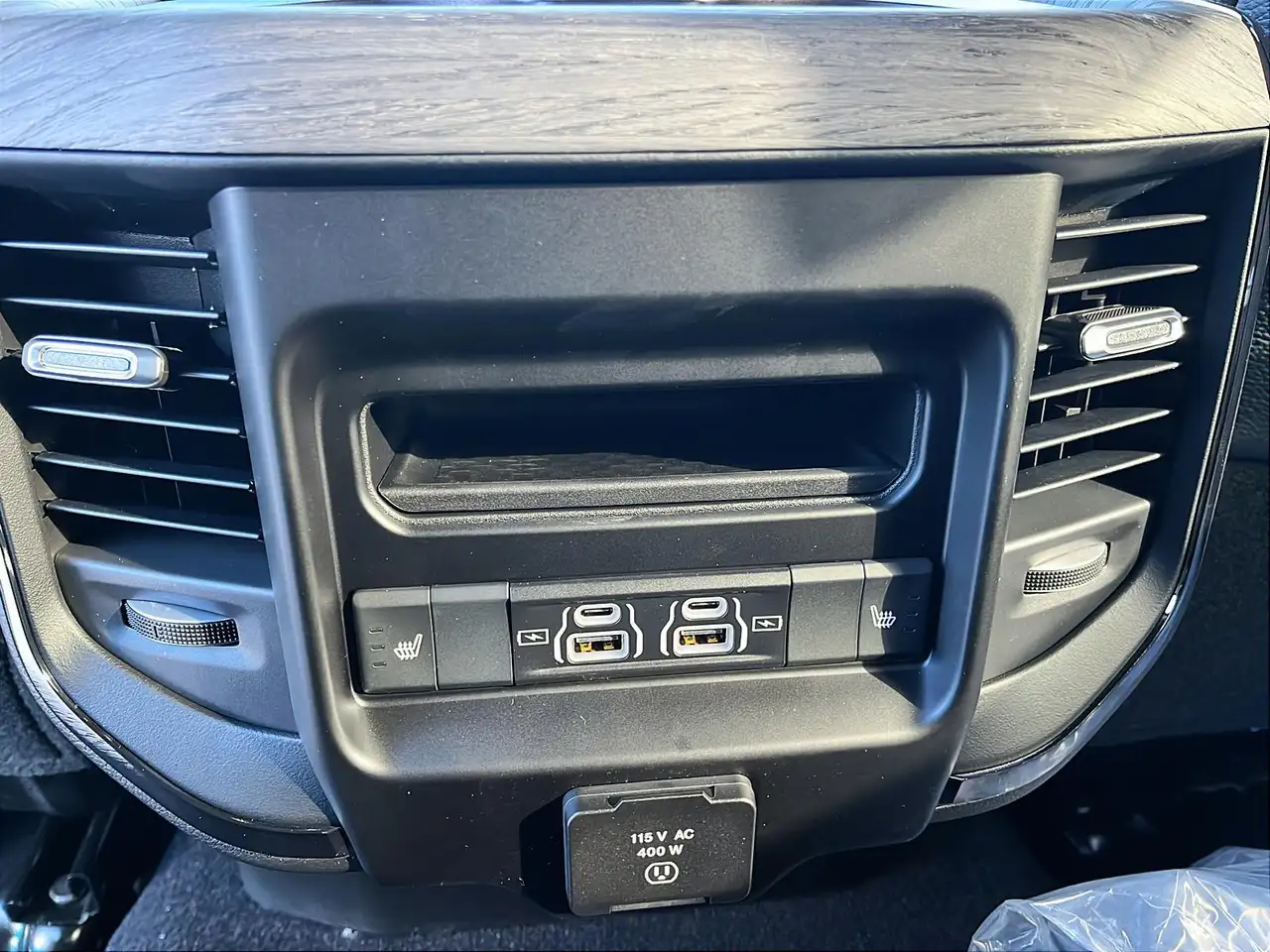 RAM 3500 снимка RAM 3500