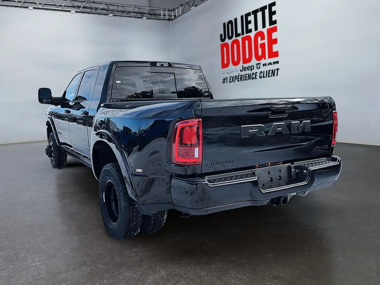 RAM 3500 снимка RAM 3500