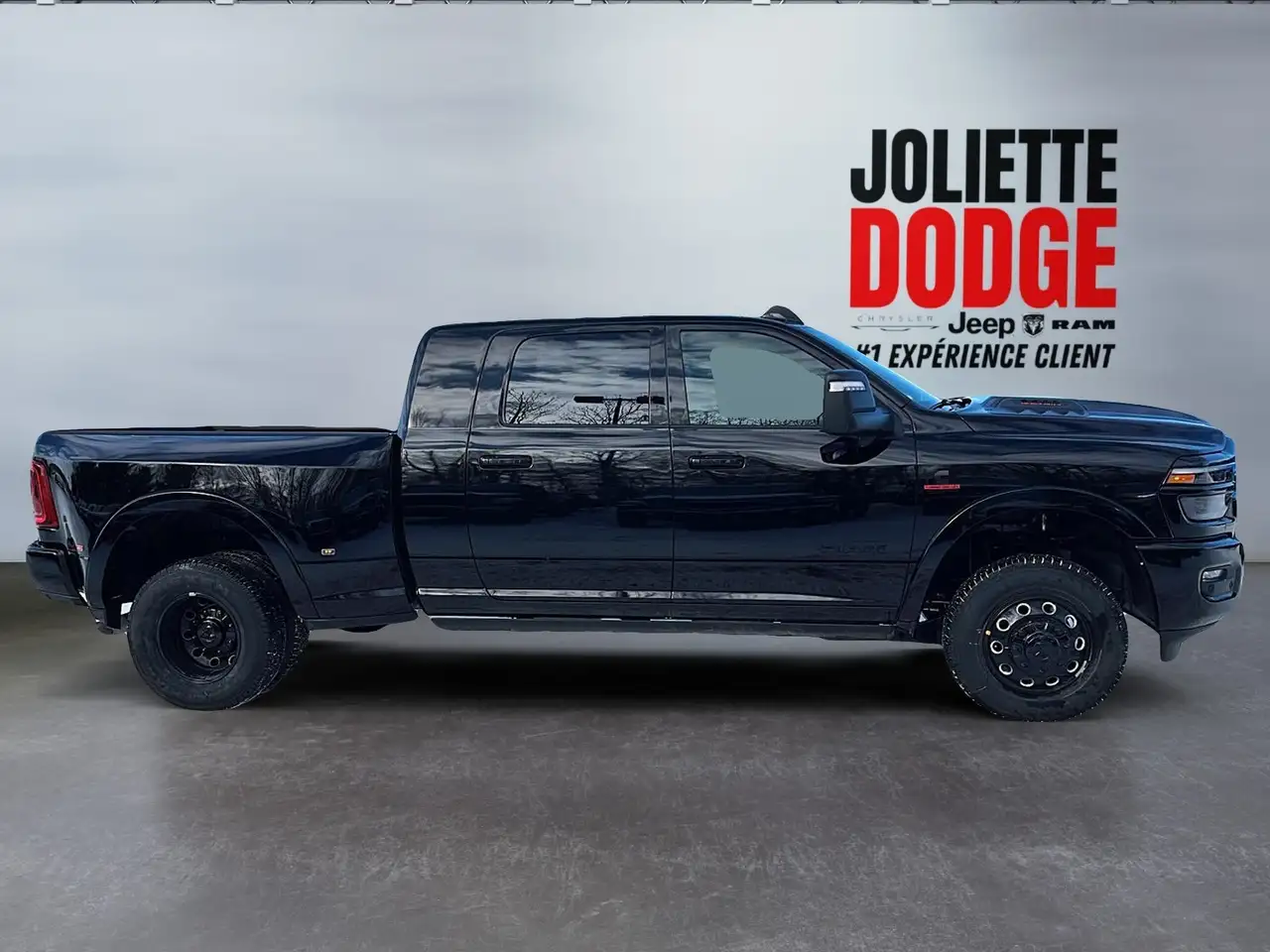 RAM 3500 снимка RAM 3500