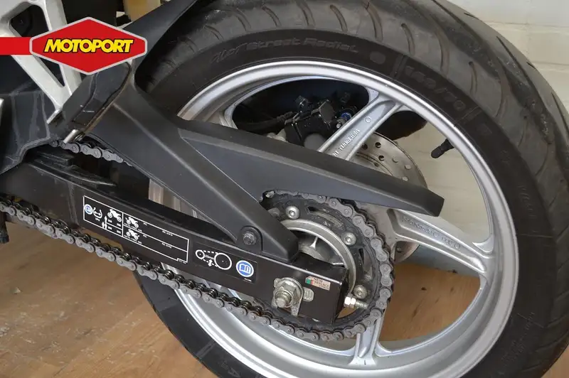 Honda CBR 250 - foto 8