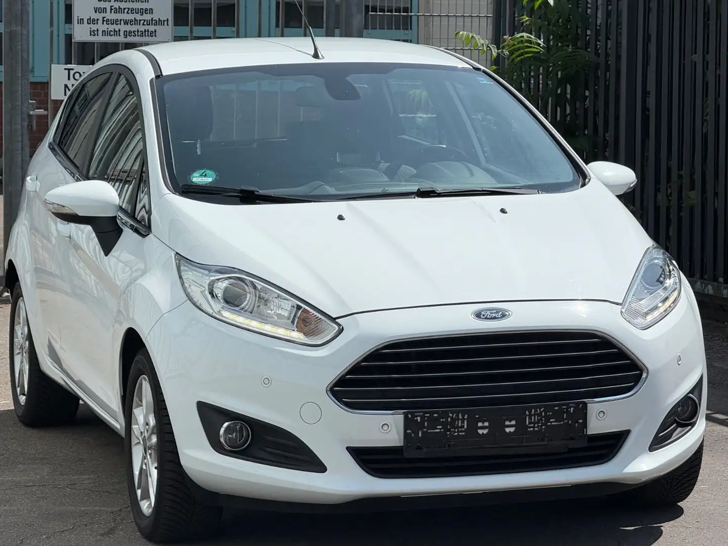 Ford Fiesta Titanium Automatik Weiß - 2