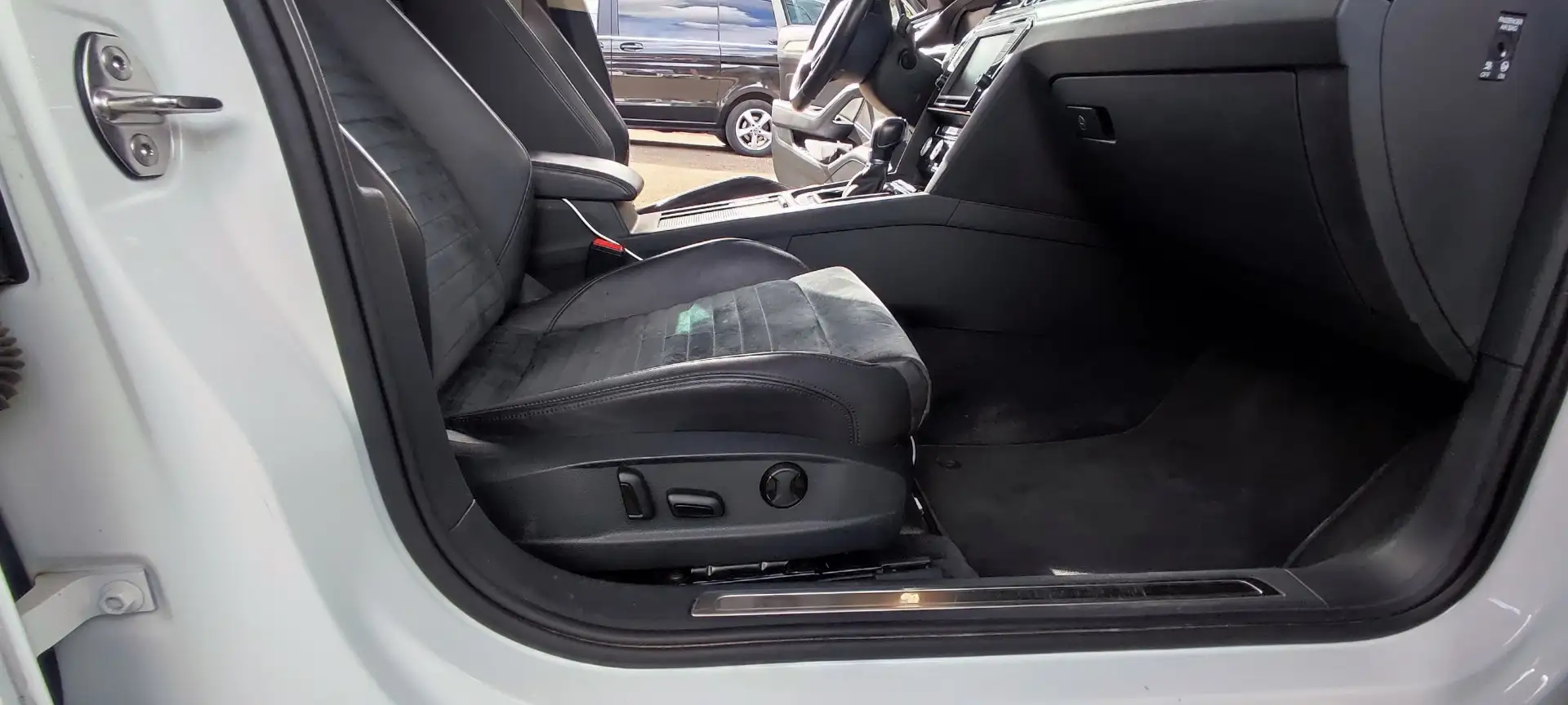 Volkswagen Passat Variant Highline BMT/Start-Stopp Weiß - 2