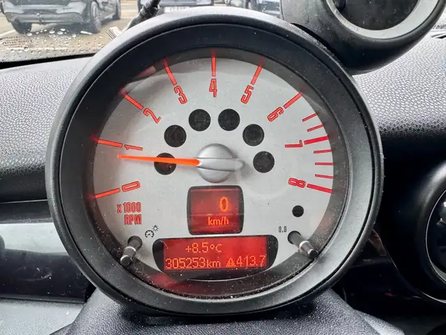 MINI Hatch view 14