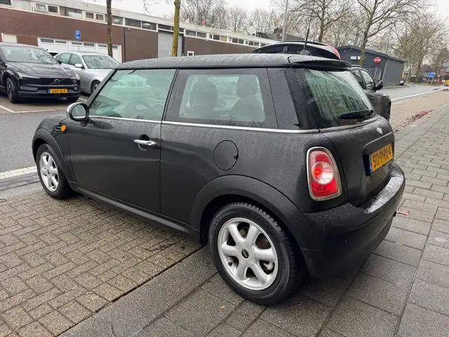 MINI Hatch view 8