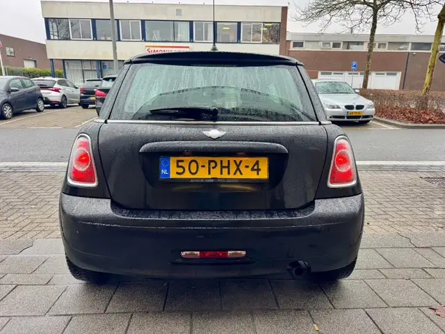 MINI Hatch view 7