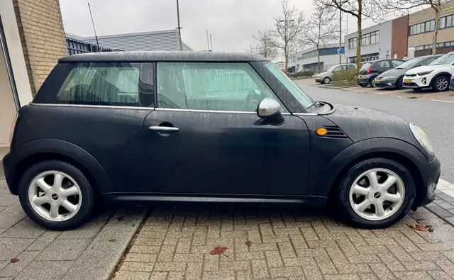 MINI Hatch view 12