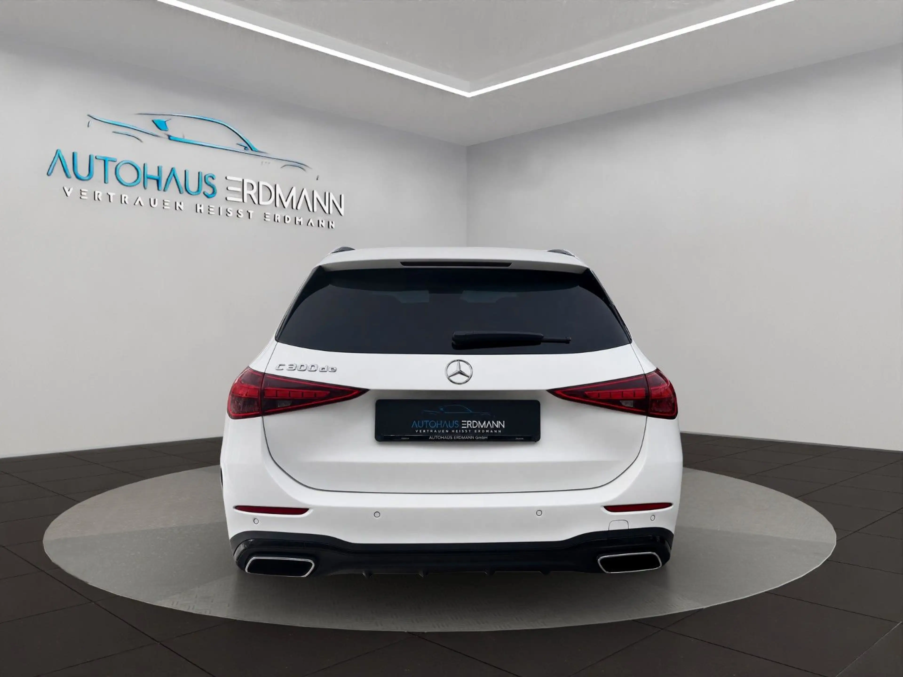 Mercedes-Benz C 300 de T*AMG*Night*Pano*Navi*LED*R-Kam*Distro* — photo 7