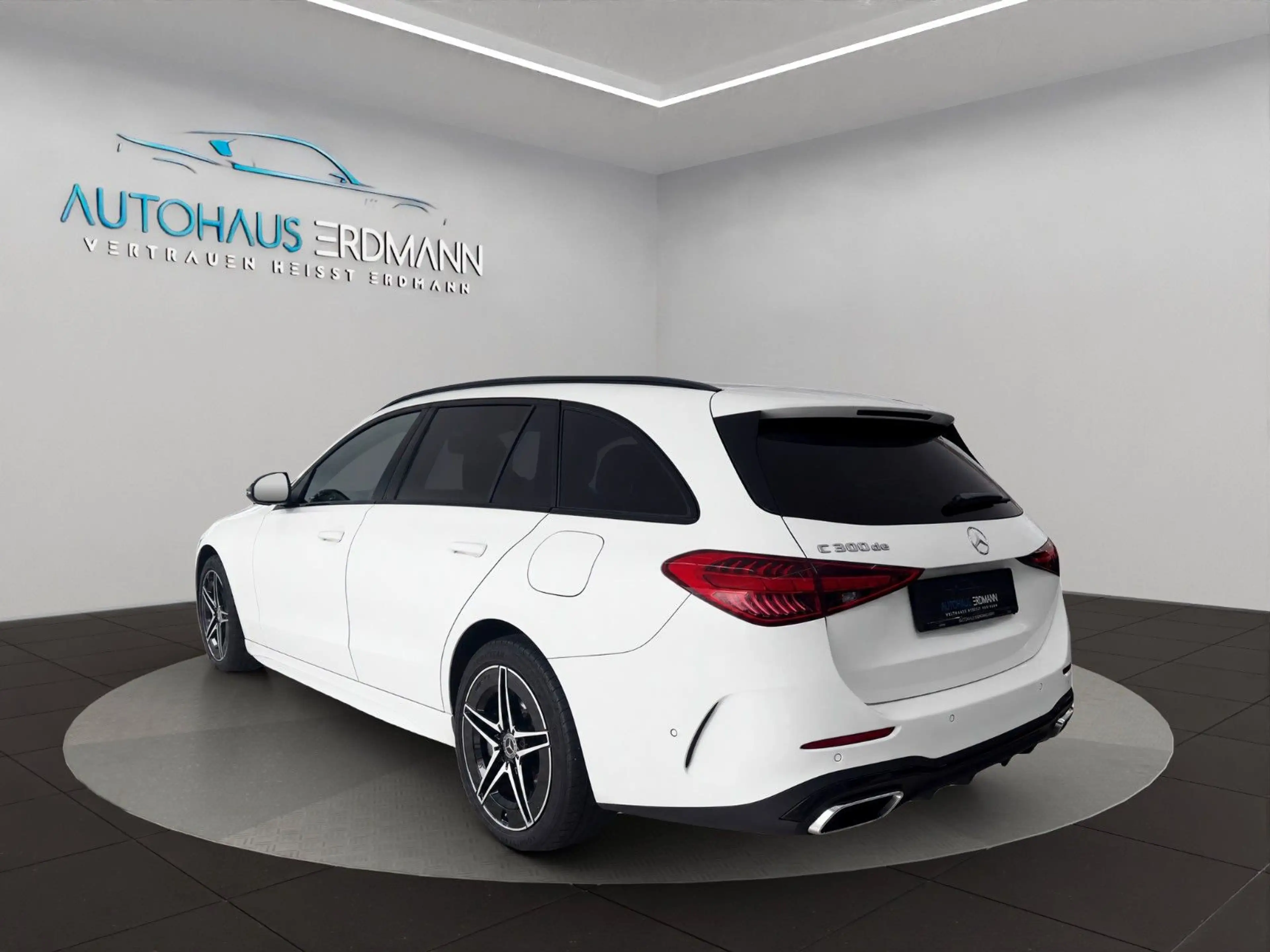 Mercedes-Benz C 300 de T*AMG*Night*Pano*Navi*LED*R-Kam*Distro* — photo 5