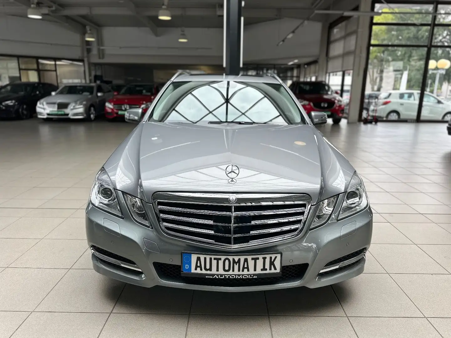 Mercedes-Benz E 250 T-Modell CGI BlueEfficiency Navi, SHZ Zilver - 2