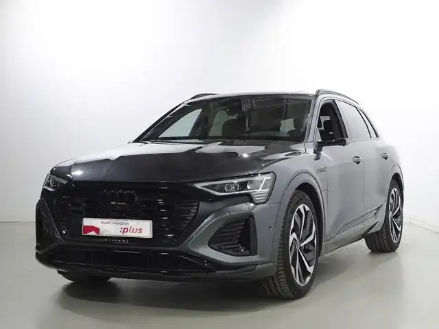 Audi Q8 e-tron 55 quattro S line