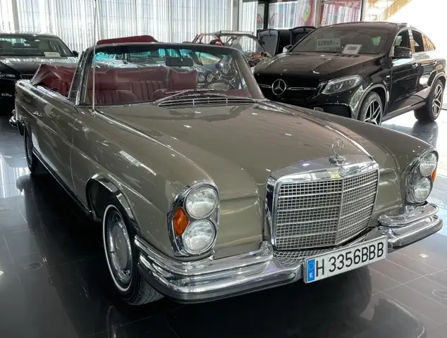 Mercedes-Benz 280 SE Cabrio (111)