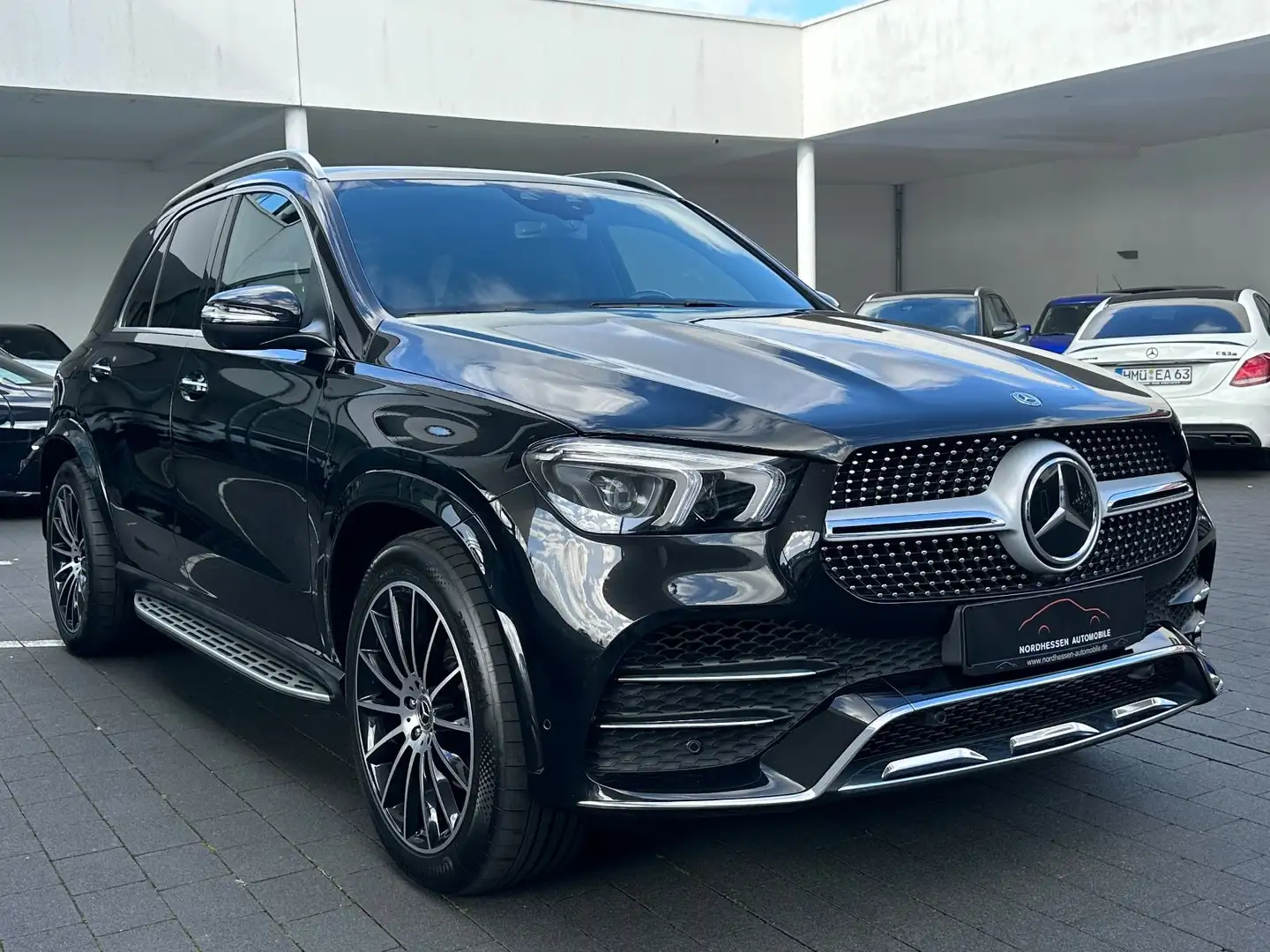 Mercedes-Benz GLE 400 d 4Matic AMG Line AHK | Burmester | 360° Schwarz - 2
