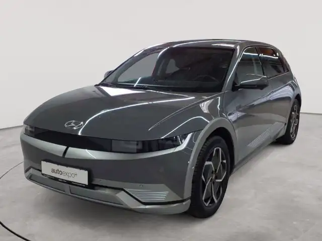 Hyundai IONIQ view 2