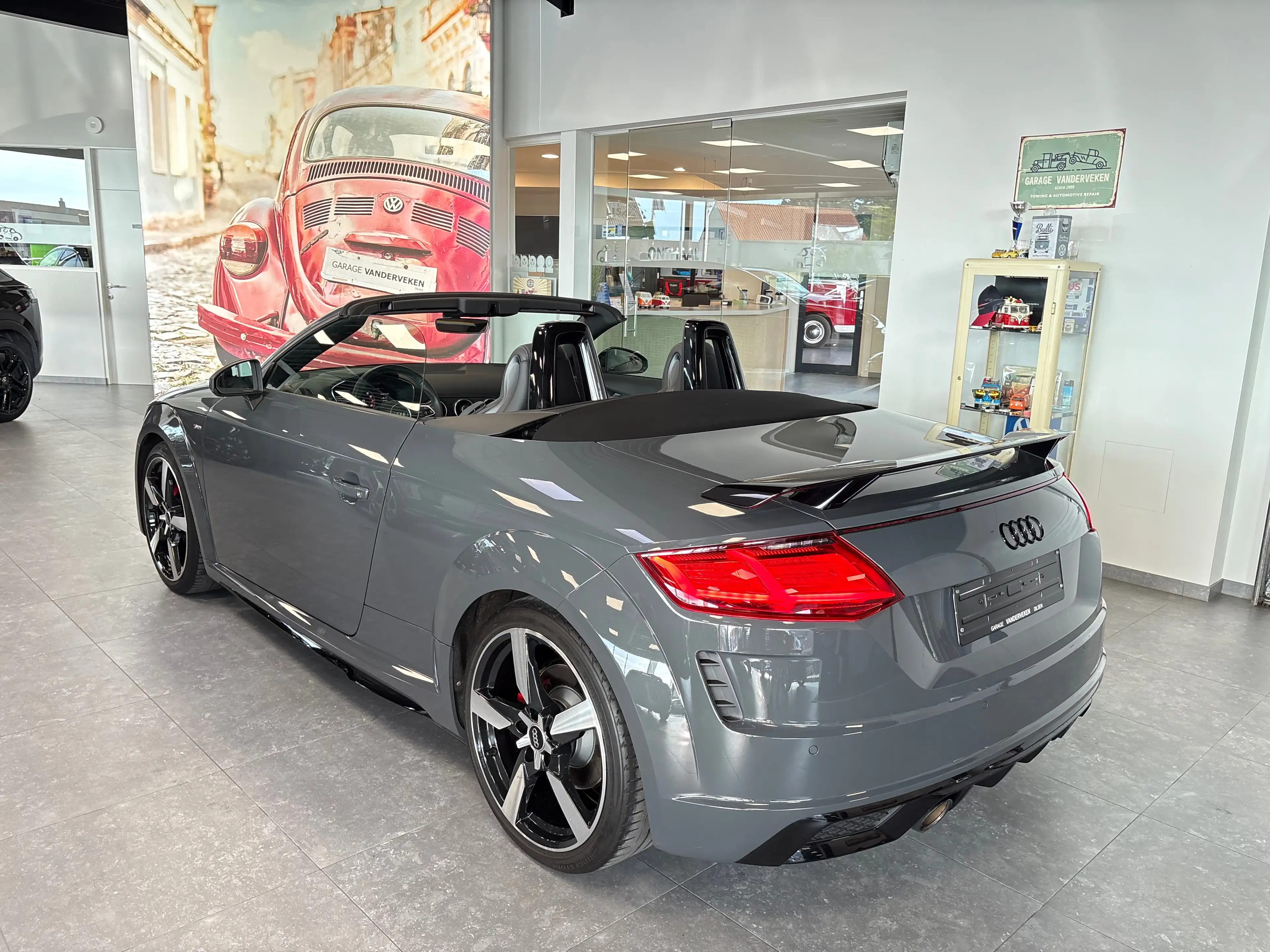 Audi TT TT Roadster 40 TFSI Competition S tronic (EU6AP) — photo 4