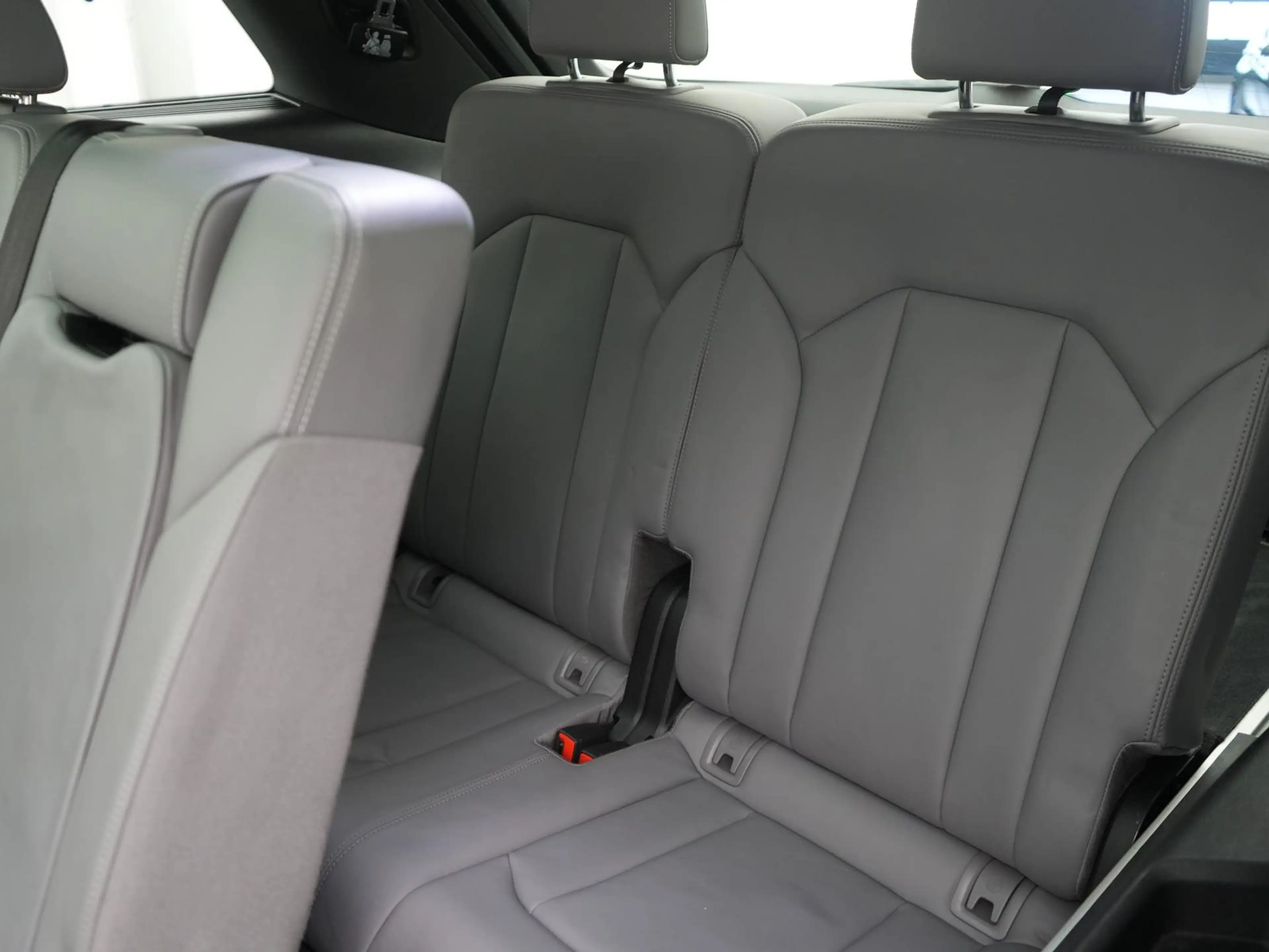Audi SQ7 quattro,7P,MATRIX,HUD,BOSE,PANO,AHK,360,LUFT — photo 8