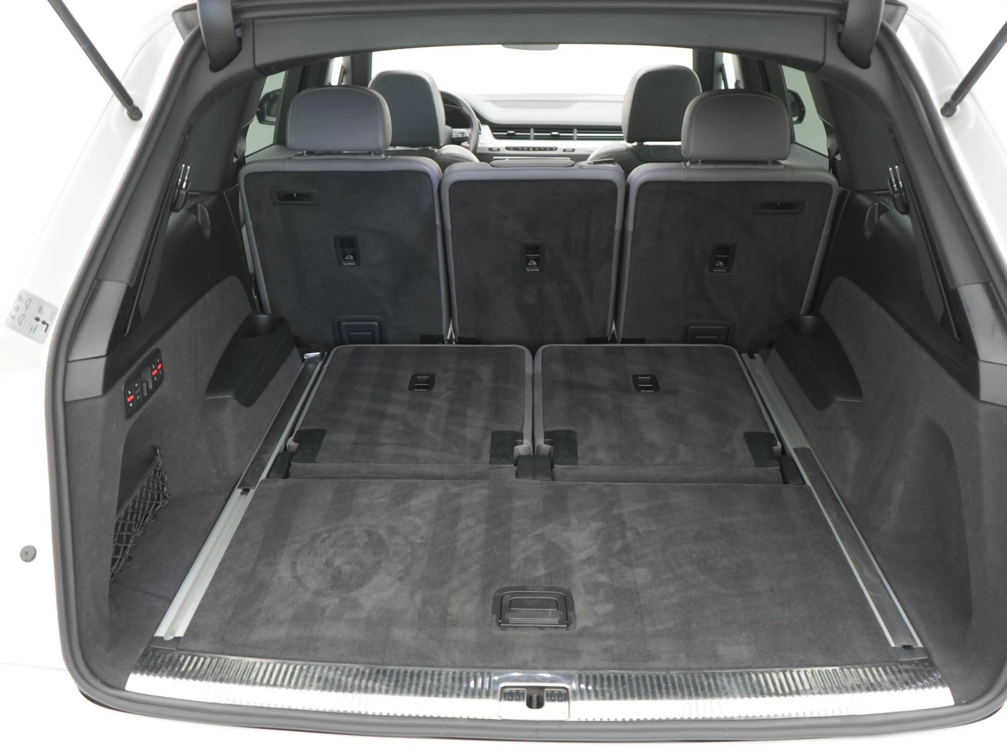 Audi SQ7 quattro,7P,MATRIX,HUD,BOSE,PANO,AHK,360,LUFT — photo 10