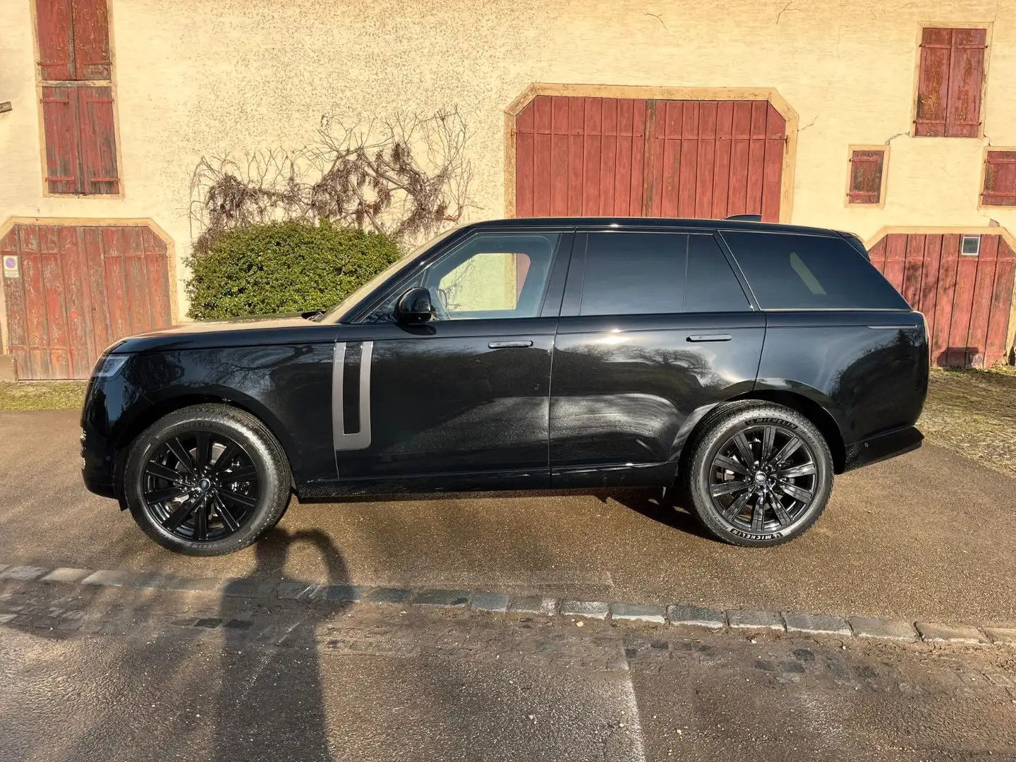 Land Rover Range Rover D 350 HSE MY2025 Schwarz - 2
