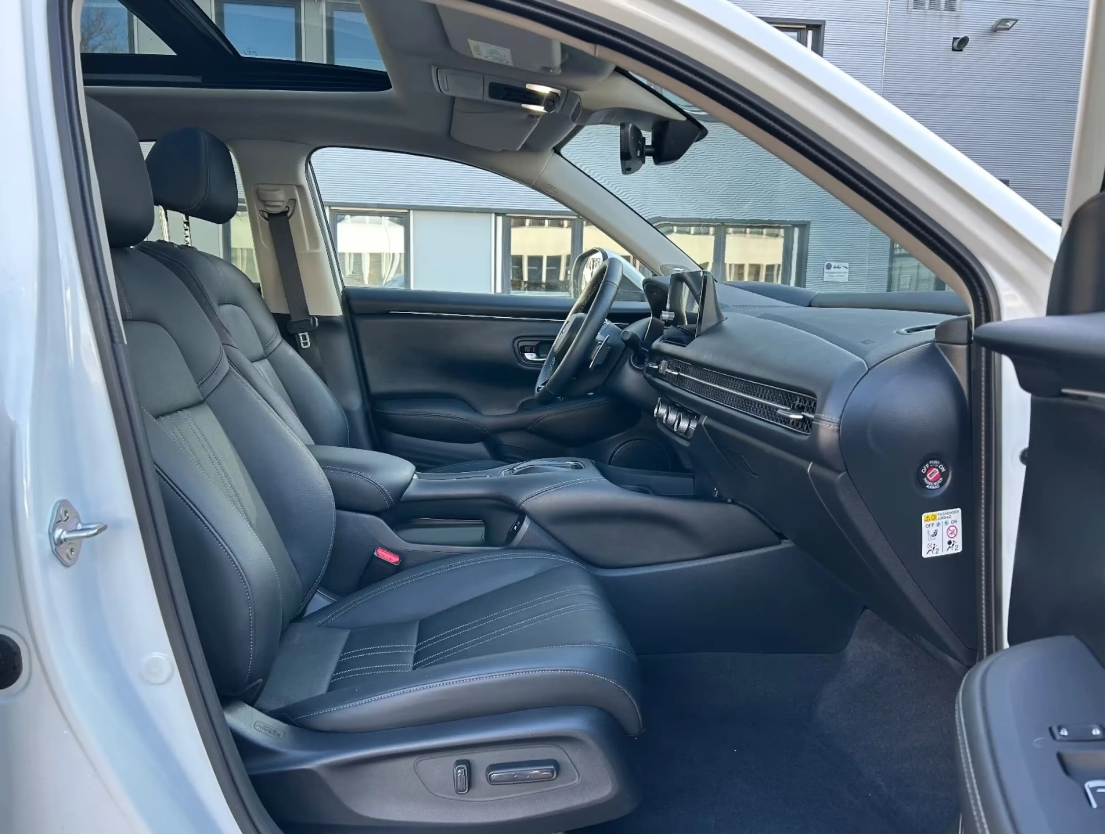 Honda ZR-V 2.0 e:HEV Advance Panorama dak/Leder/Camera/Head-u — photo 7