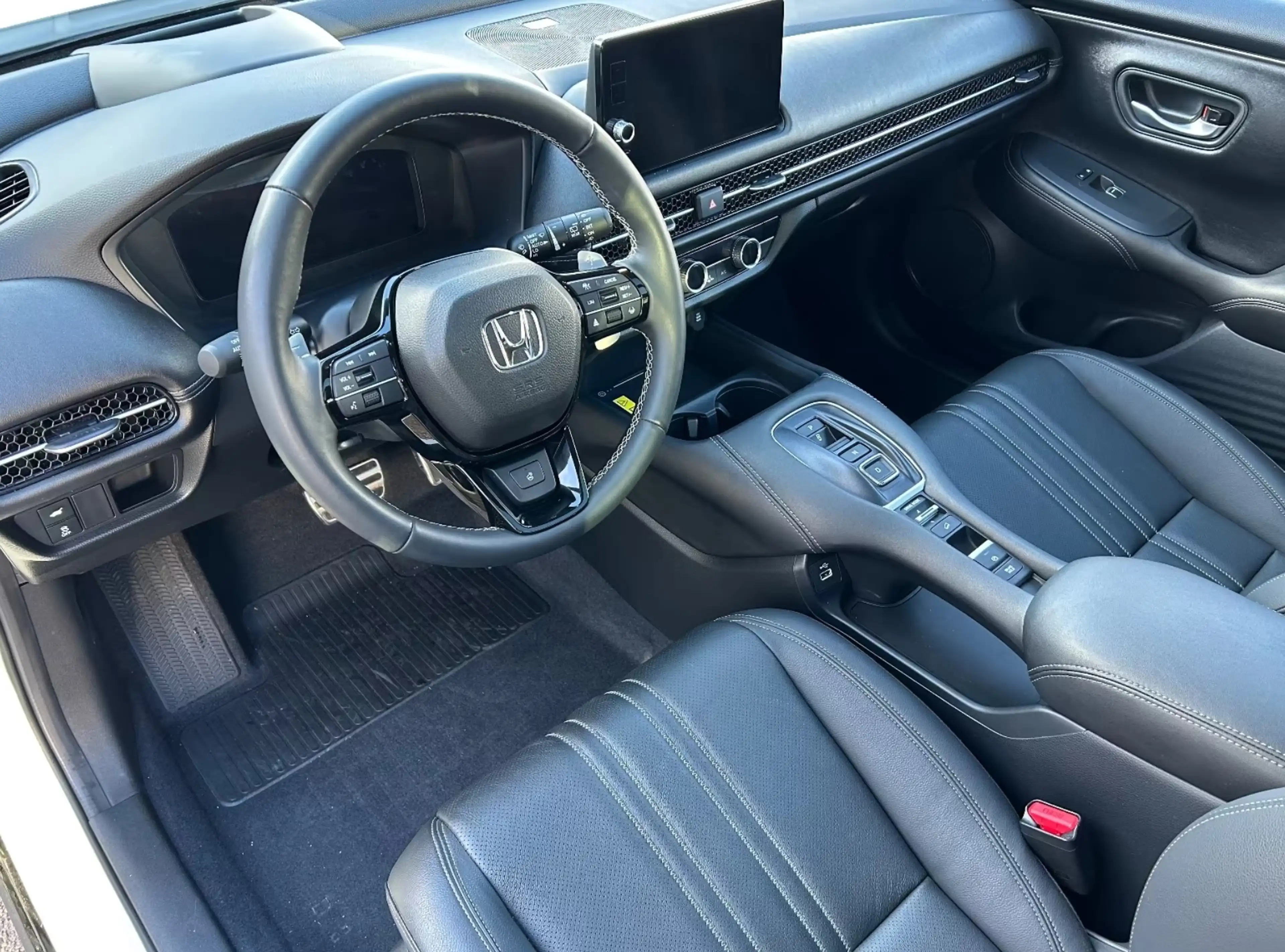 Honda ZR-V 2.0 e:HEV Advance Panorama dak/Leder/Camera/Head-u — photo 4