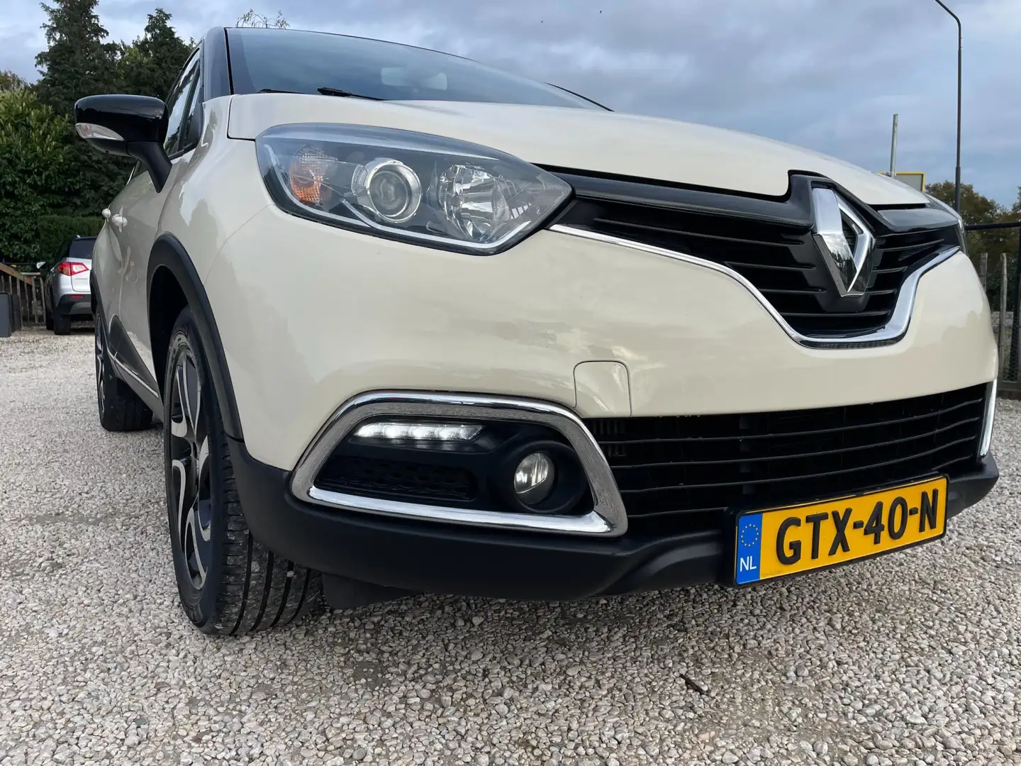 Renault Captur 0.9 TCe Helly Hansen Ecc, Keyless, Camera Beige - 2