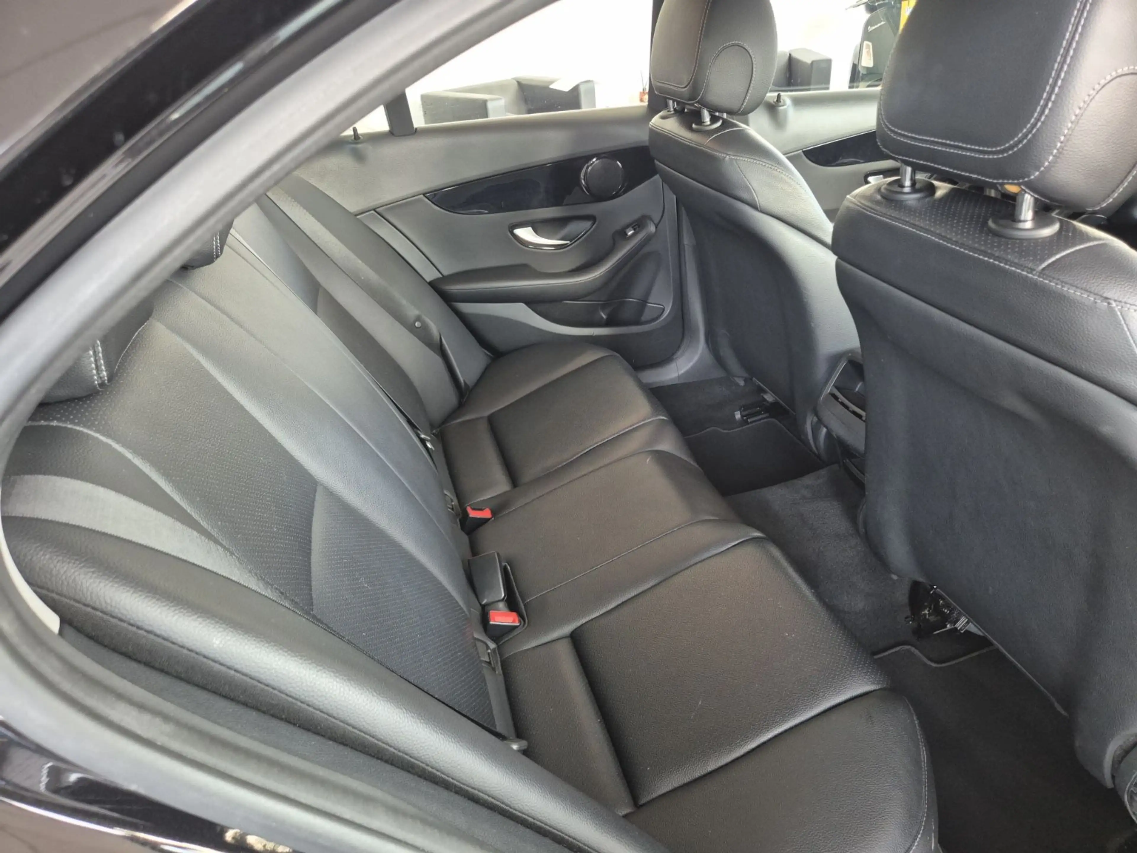 Mercedes-Benz C 200 C Limousine C 200 BlueTec d NAVI RFK SHZ TEMPO — photo 11