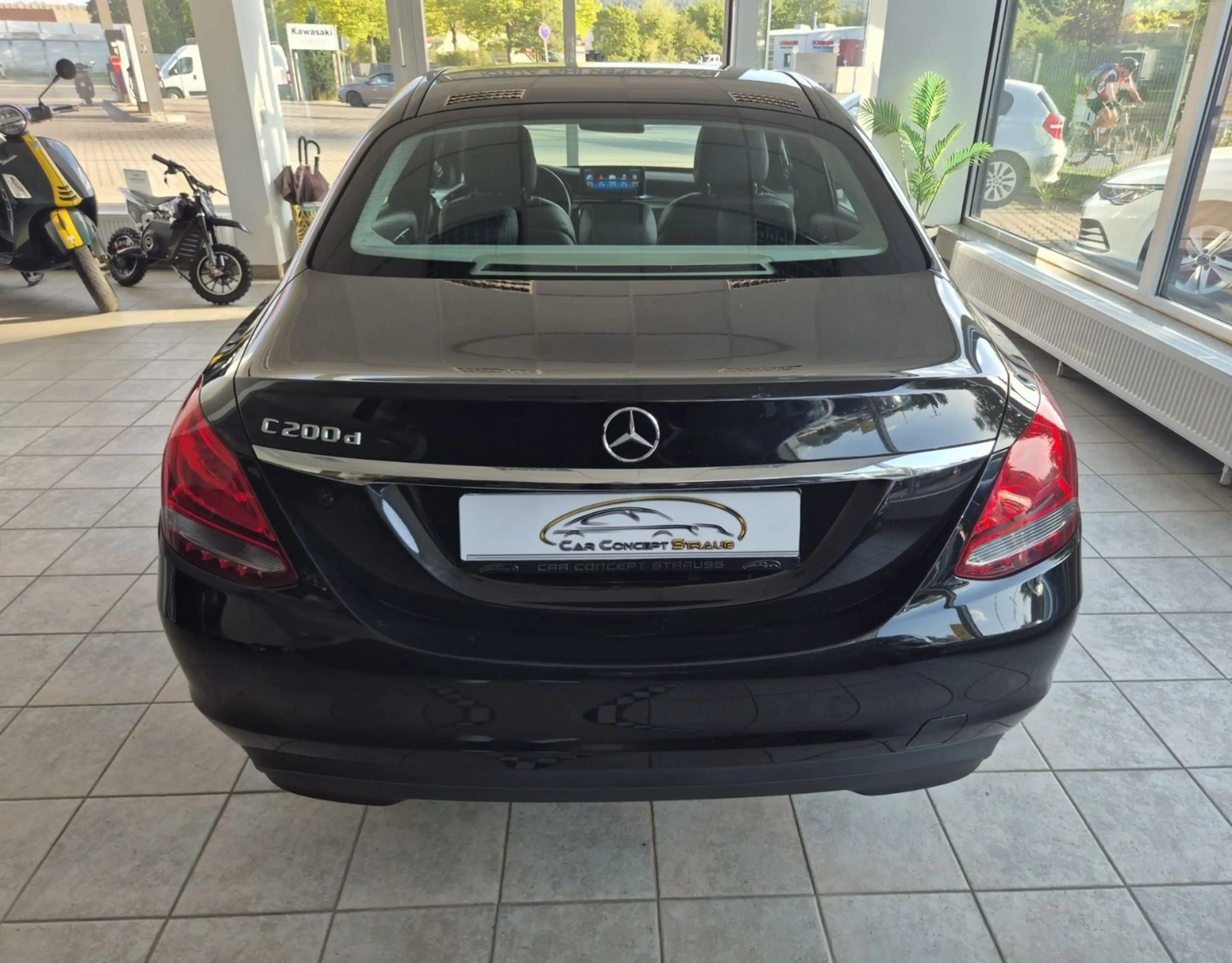 Mercedes-Benz C 200 C Limousine C 200 BlueTec d NAVI RFK SHZ TEMPO — photo 6