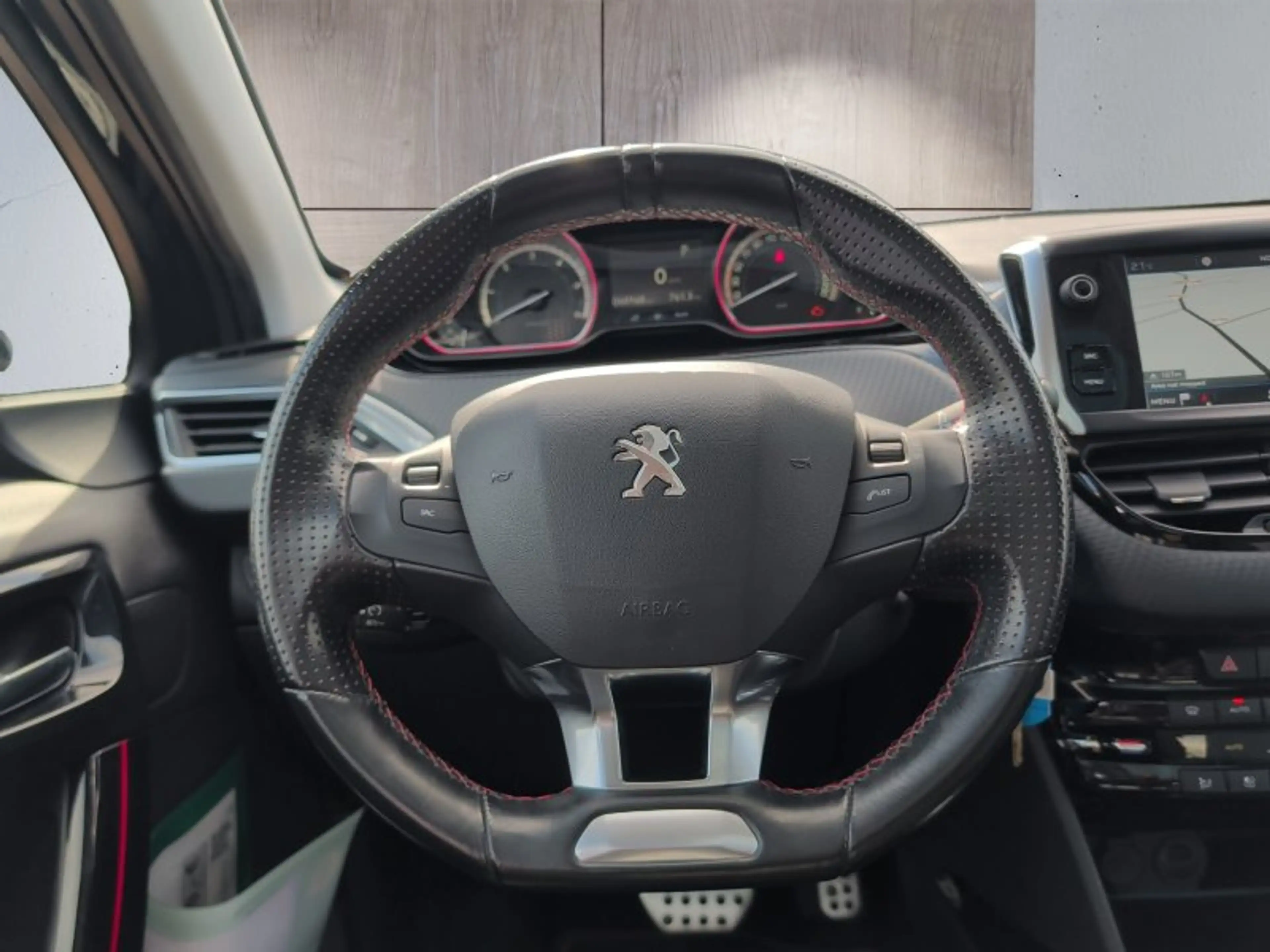 Peugeot 2008 1.5 BlueHDi 120 GT-LINE  GT LINE — photo 12