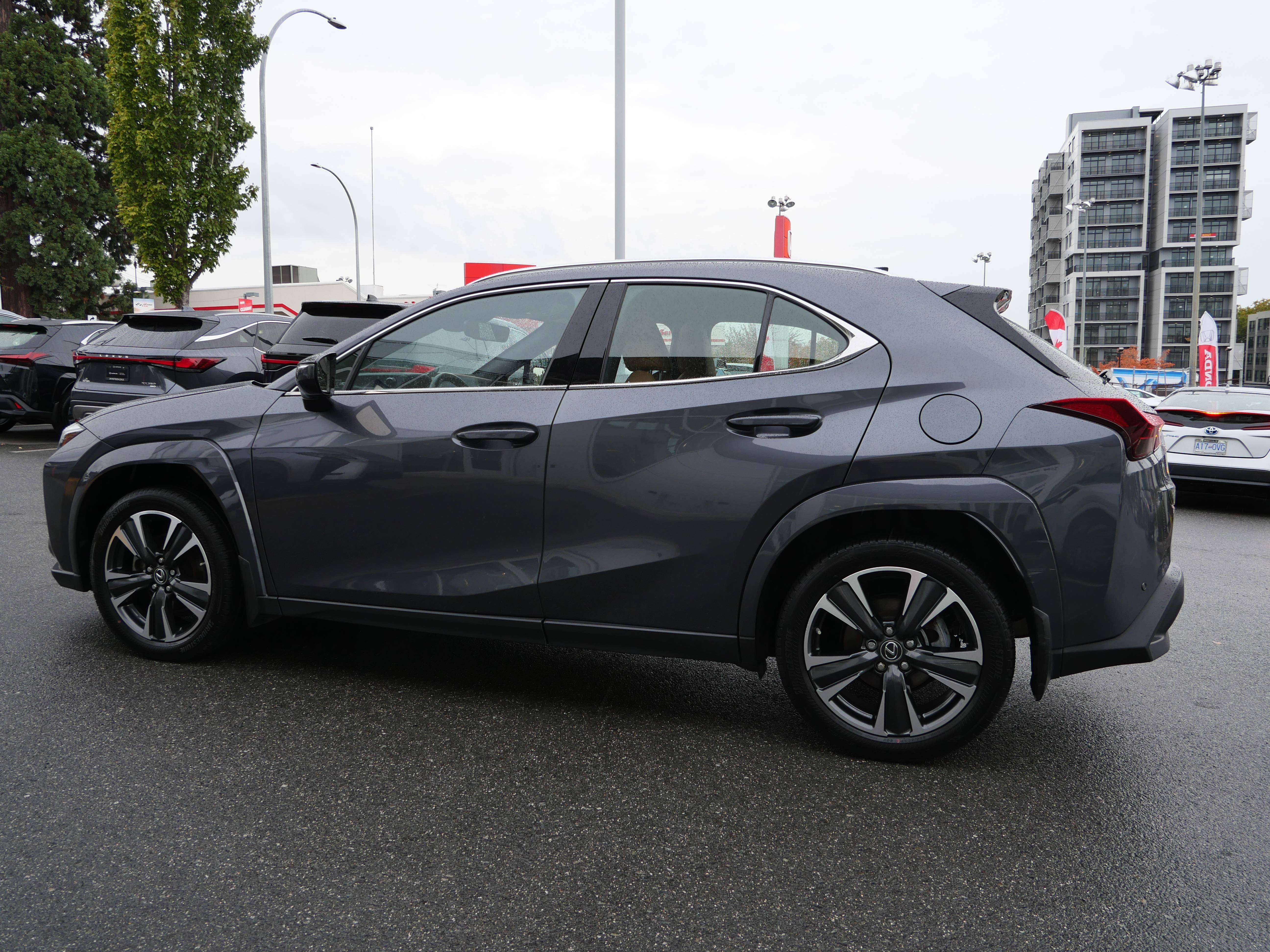 2024 Lexus UX
