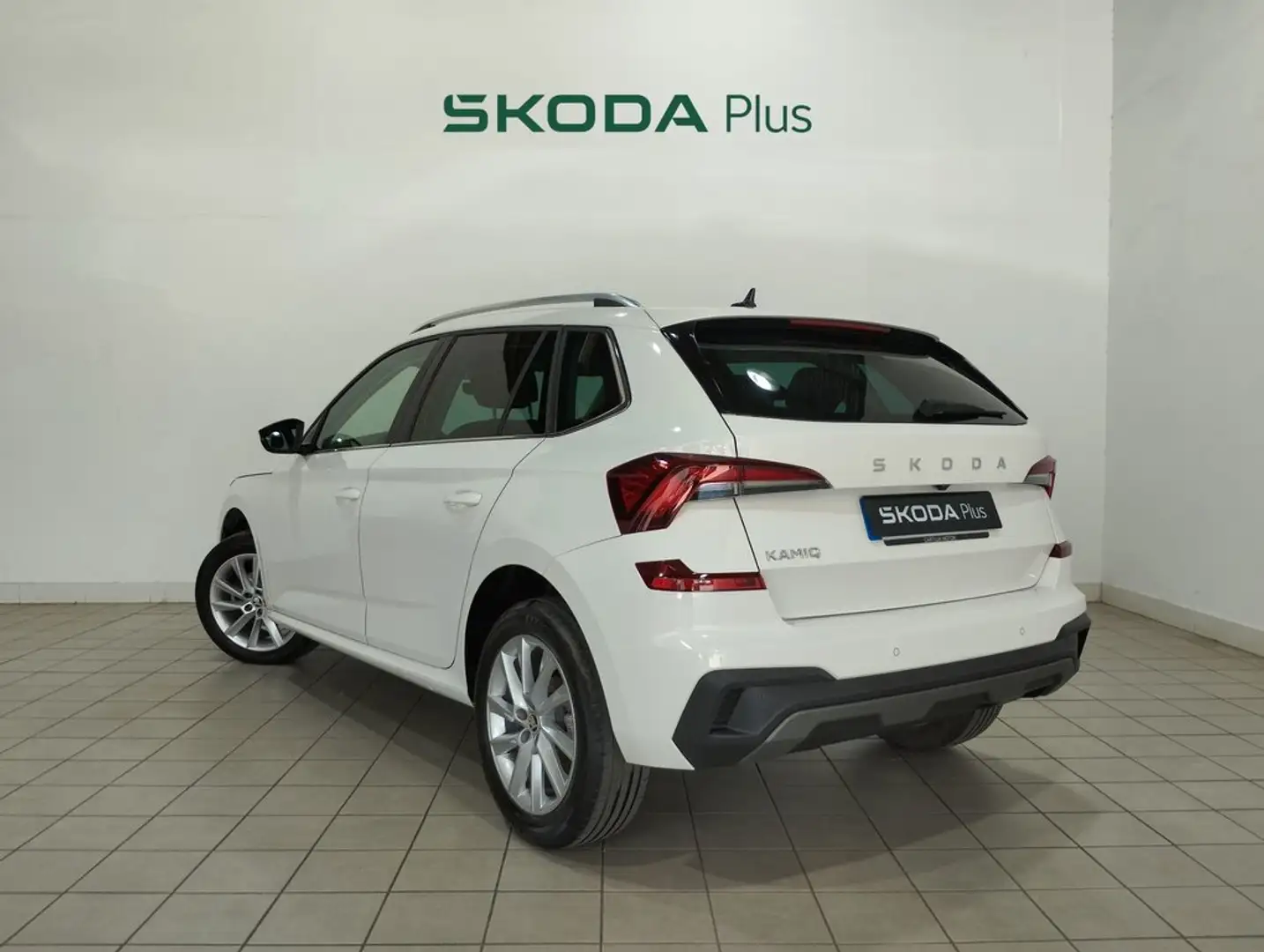 Skoda Kamiq 1.0 TSI Selection 85kW Blanco - 2