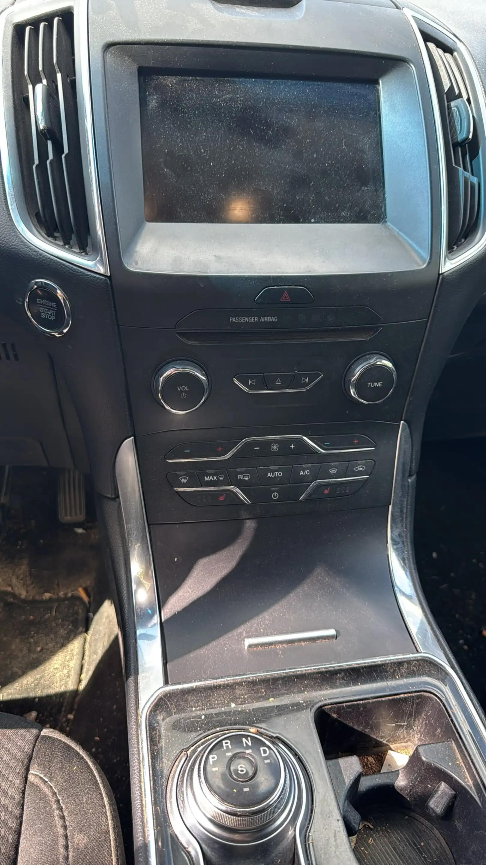 Ford Edge Titanium 4x4 — photo 9