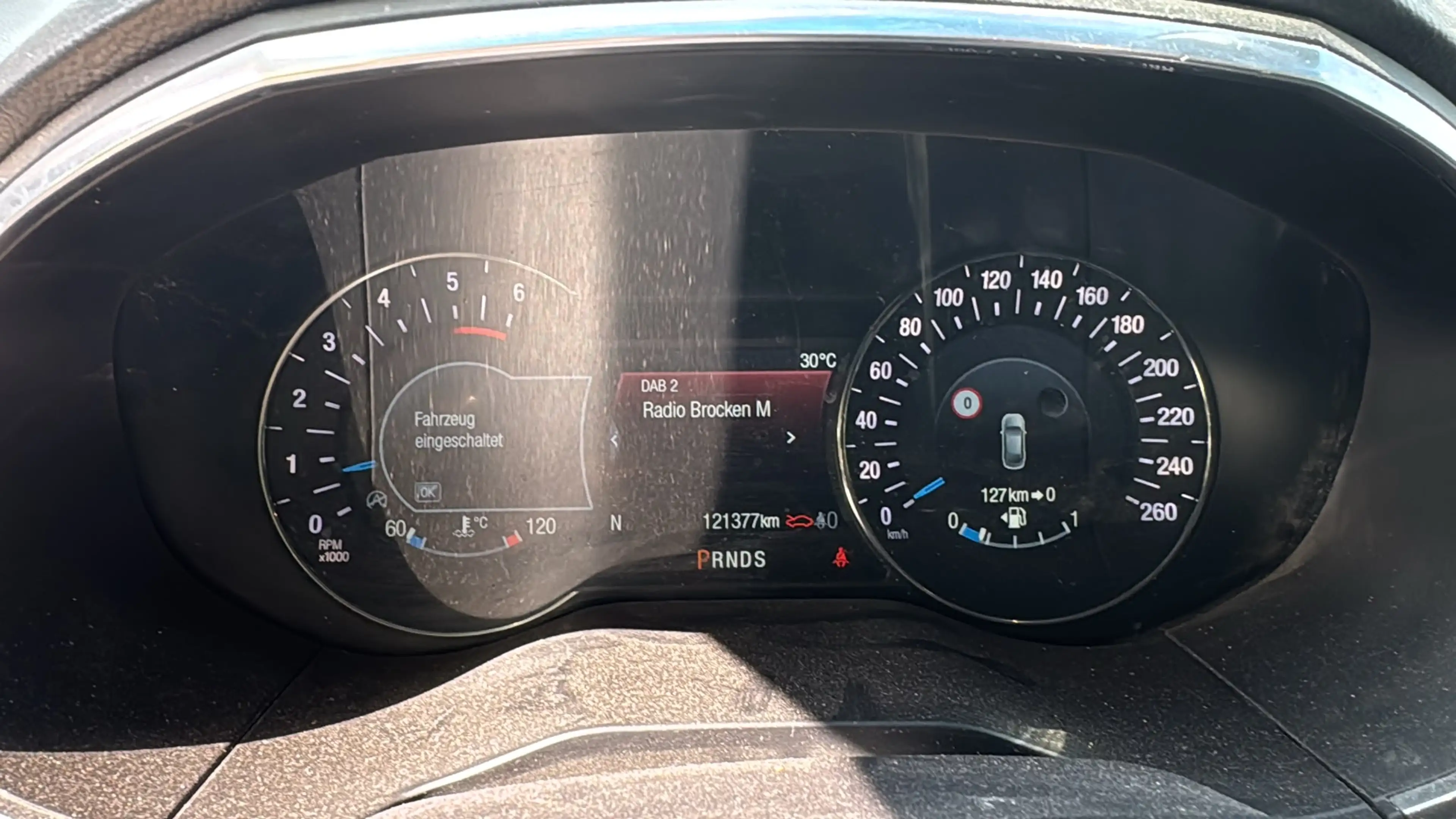 Ford Edge Titanium 4x4 — photo 10