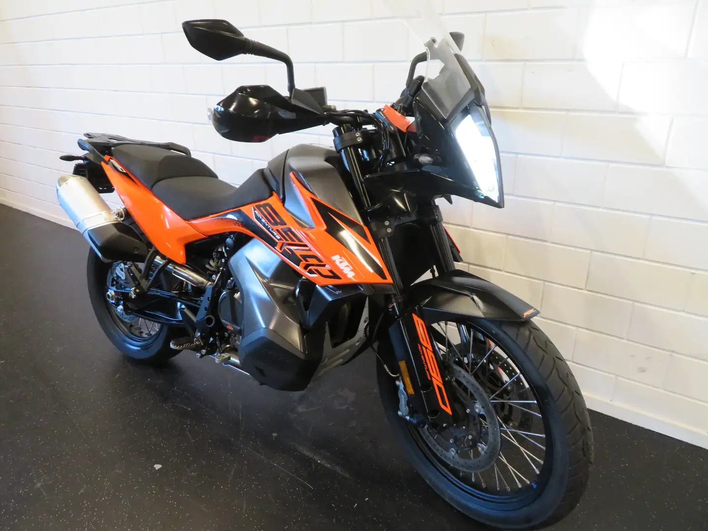 KTM 890 Adventure NIEUWSTAAT!! HISTORIE Oranje - 2