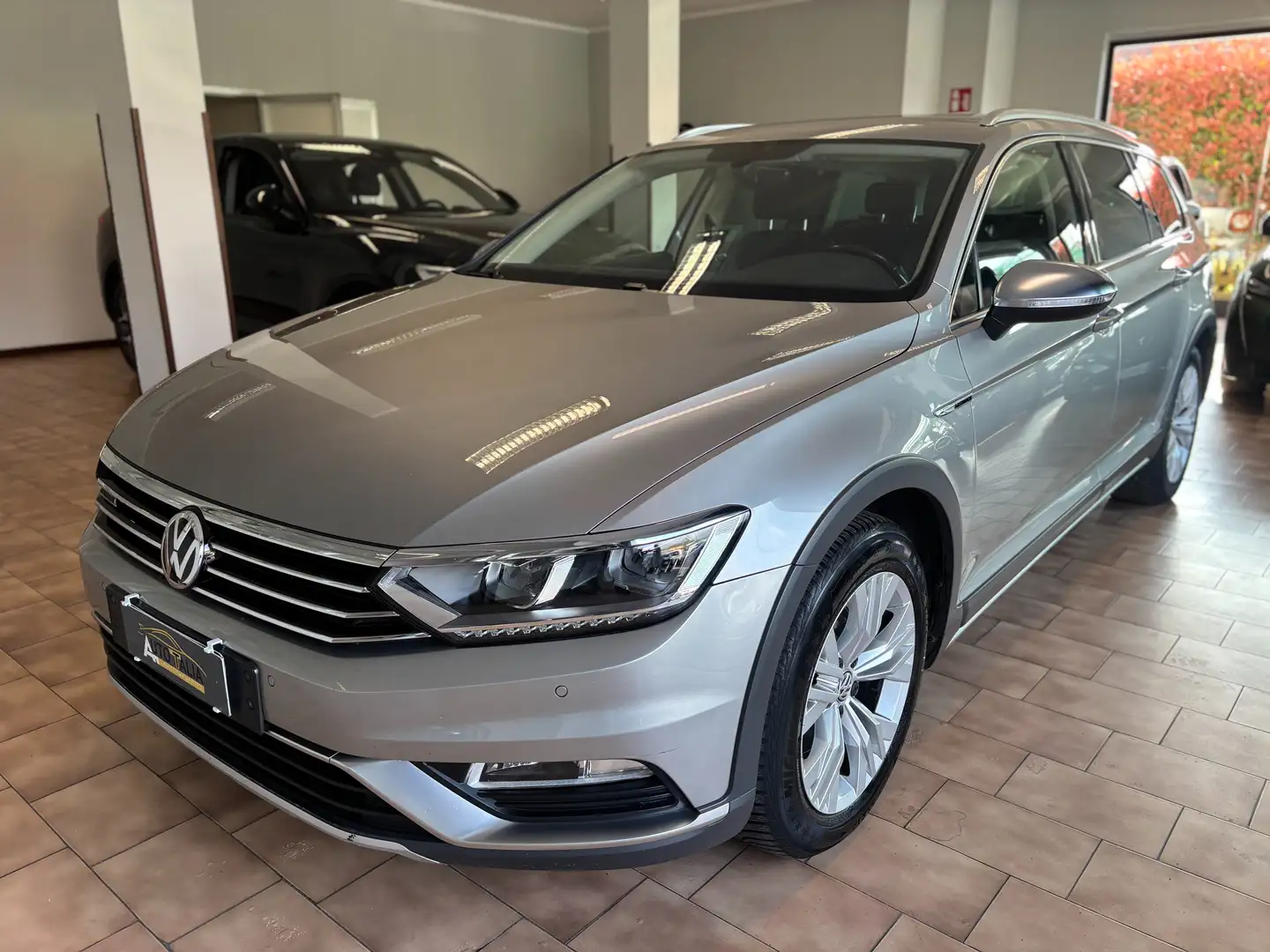 Volkswagen Passat Alltrack 2.0 tdi 4motion 190cv *TAGLIANDI CERTIFICATI VW* Grigio - 1