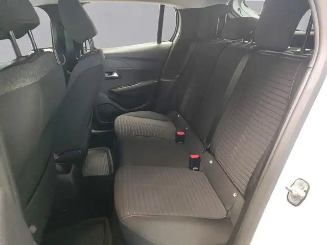 Peugeot 208 view 13
